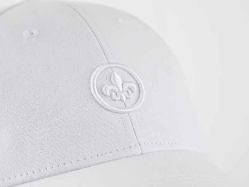 LXH CASQUETTE « HÉRITAGE » COTON FLEUR DE LYS BLANC