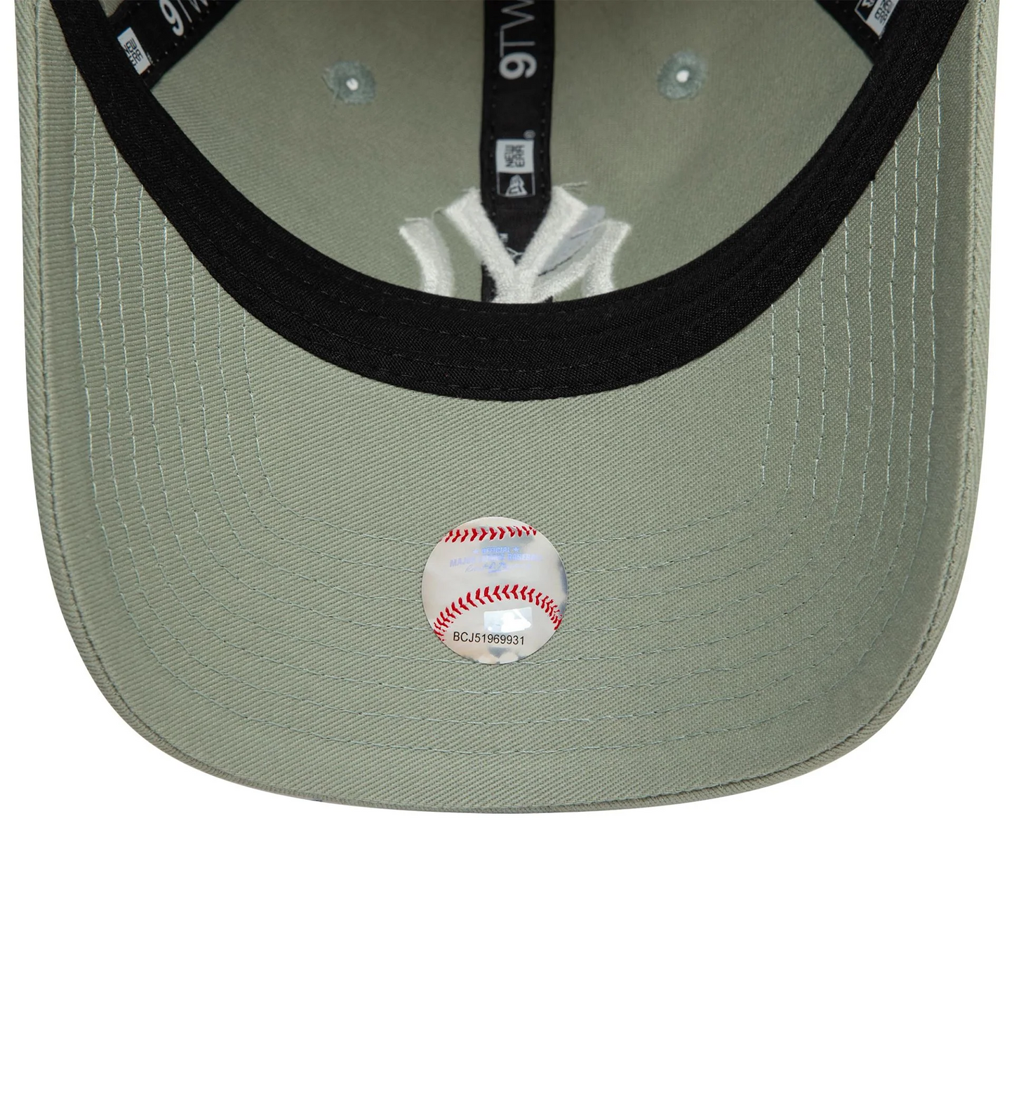 New Era New York Yankees League Essential Pastel Green 9TWENTY