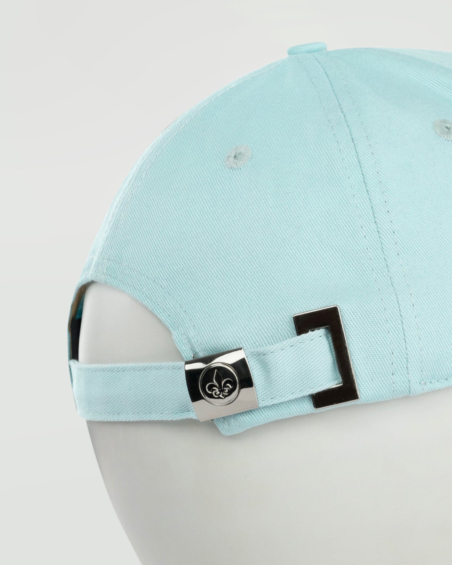 LXH CASQUETTE « ADN » COTON BLEU CIEL