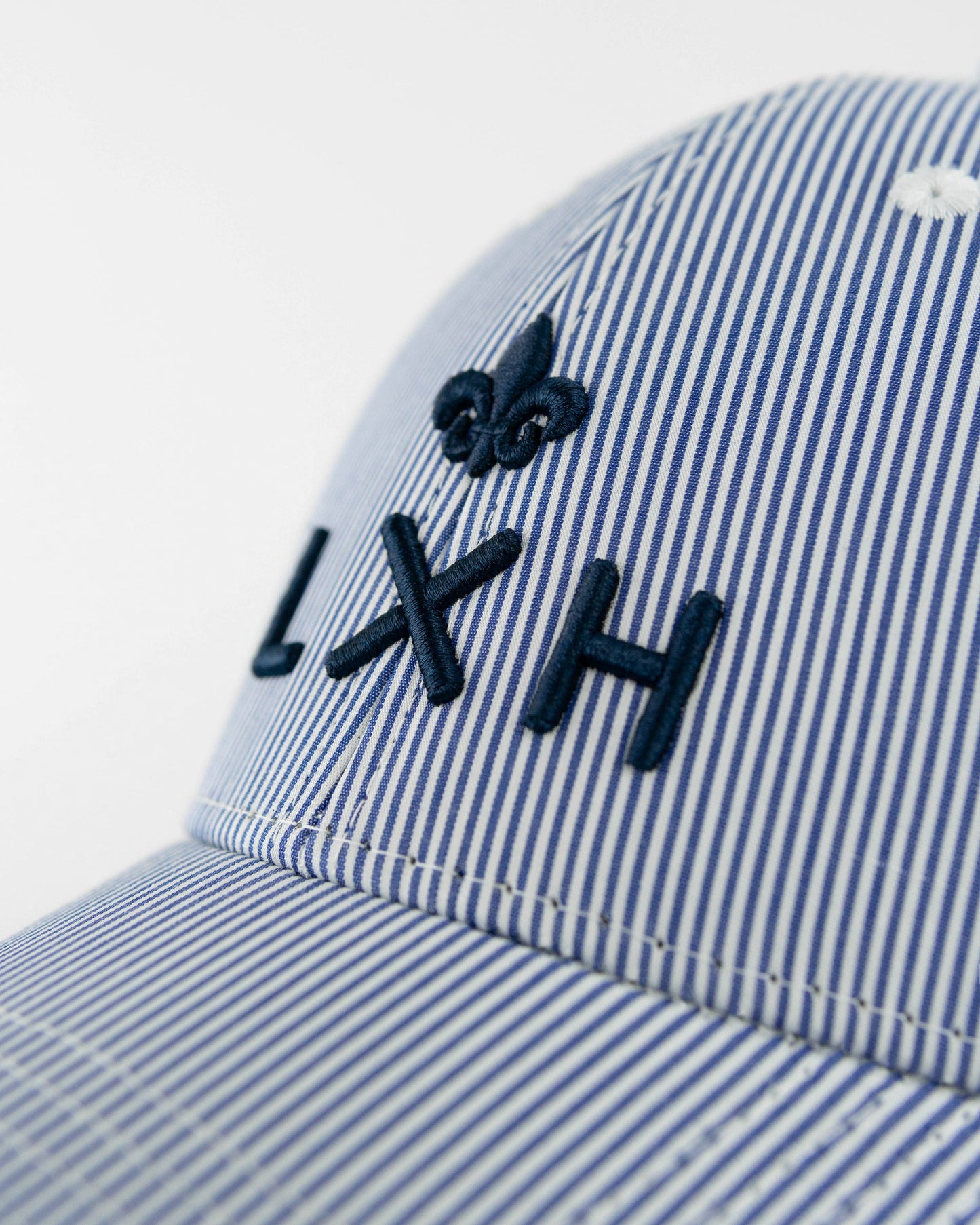 LXH Casquette « HÉRITAGE » Rayures Blanc / Bleu Marine