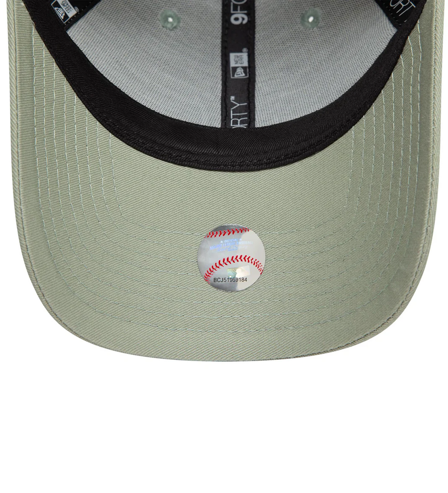 New Era New York Yankees League Essential Pastel Green 9FORTY