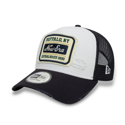 New Era Patch Distressed 9Forty Trucker White Navy