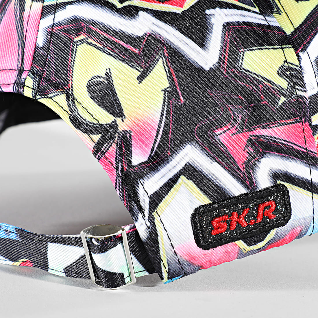 SKR Casquette Motif Graffiti Tribal